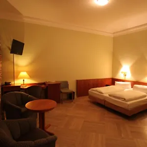 3* Hotel Schloss