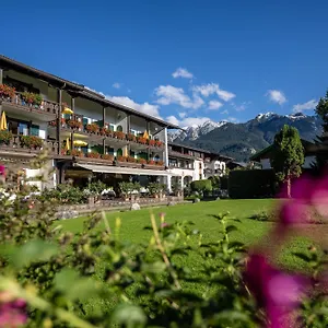 4* Hotel Parkhotel